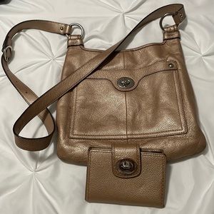 Cute tan/gold Coach purse & wallet